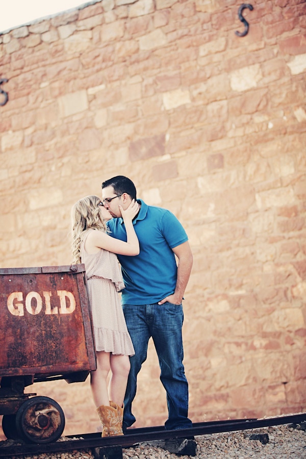 Silver_Reef_Ghost_Town_Engagement_3055
