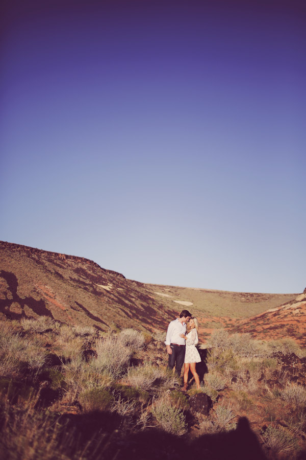 utah-canyon-desert-engagement-photo-7362
