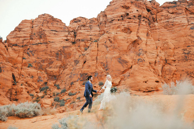 moss-redrock-desert-bridal-amazing-0813