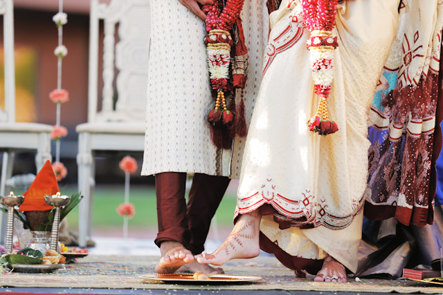 utah indian wedding at entrada