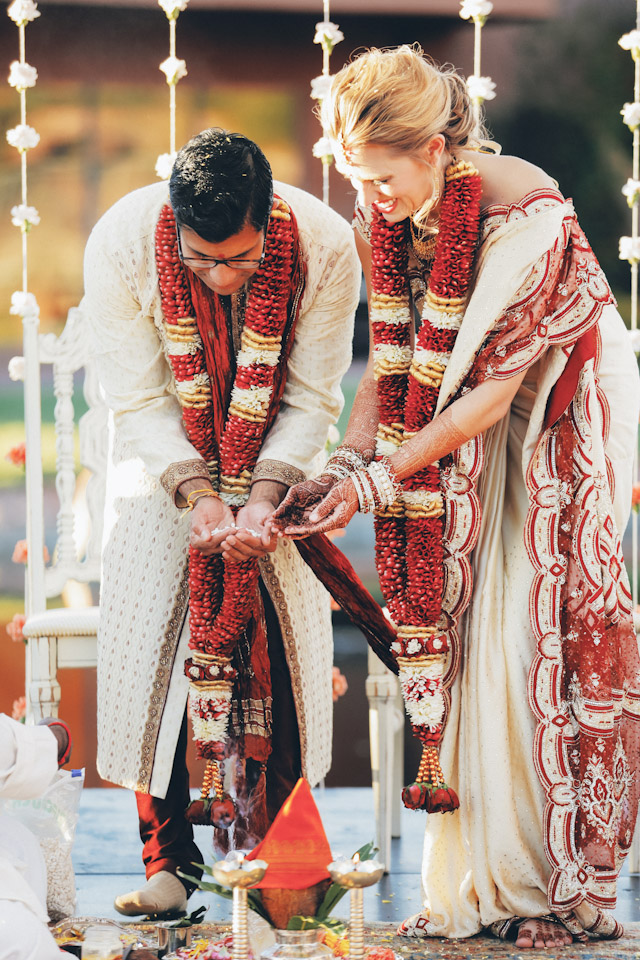 utah indian wedding at entrada