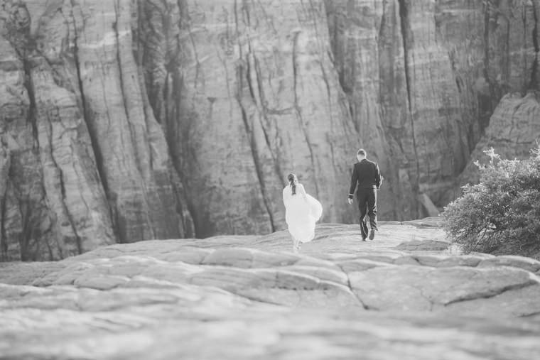 snow-canyon-overlook-wedding-8810
