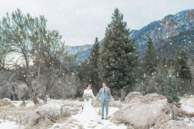 snow-fall-mountain-wedding-1263