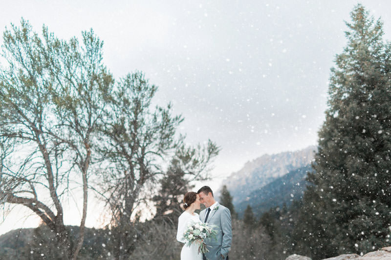 snow-fall-mountain-wedding-1265