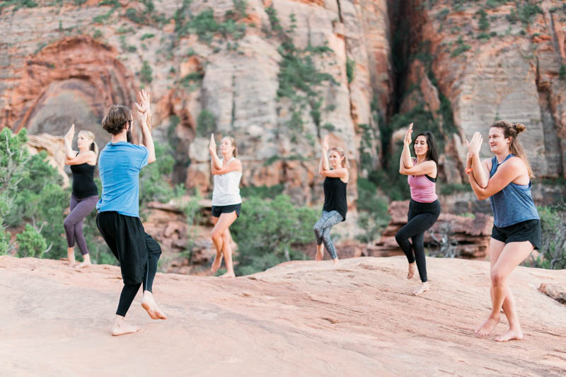 zion canyon yoga, yoga in zion, yoga outside, yoga in nature, southern utah yoga, 