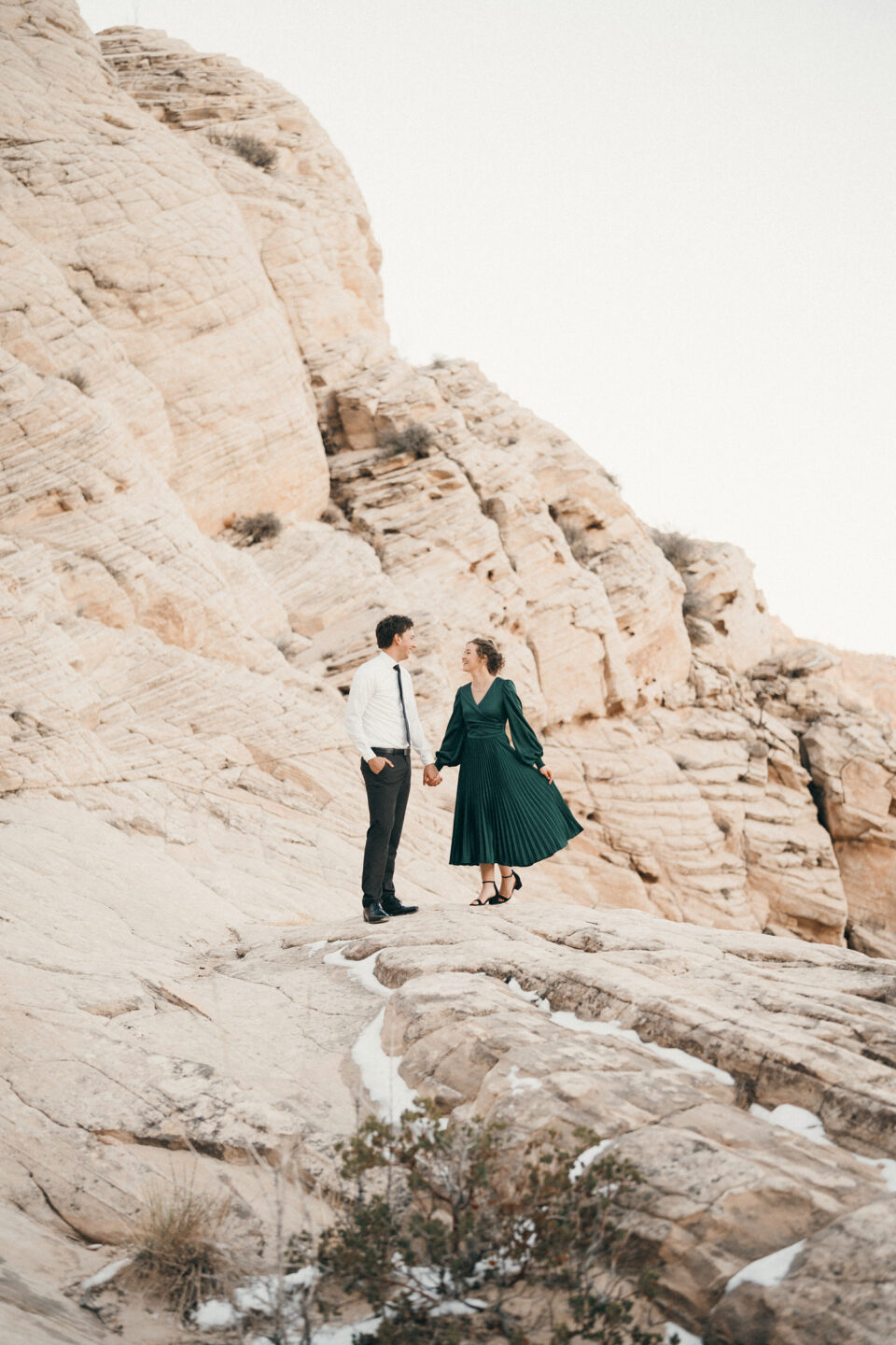 engagement photos in snow canyon white rocks